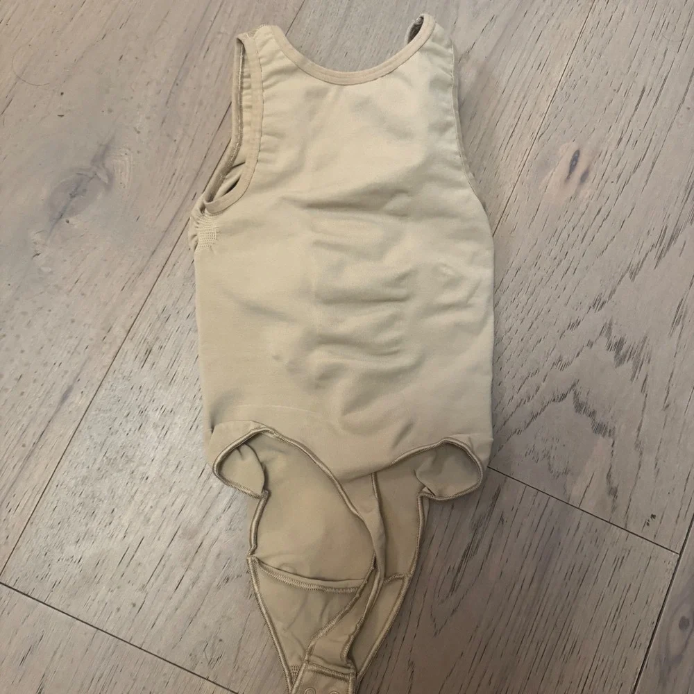 Skims Seamless Sculpt Bodysuit Brief Ruched Bust‎ Sand Beige Small S/P